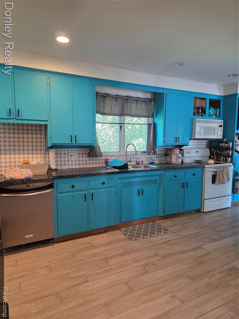 Marlette, MI 48453,3206 Wilson Street