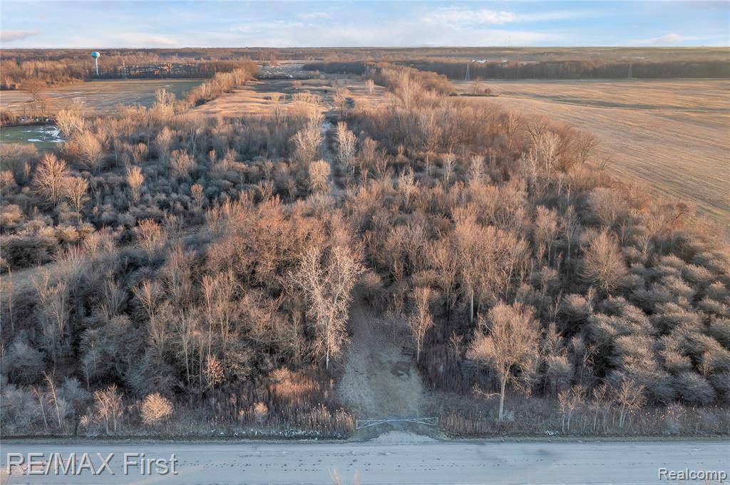 Lenox, MI 48048,27 Mile Road