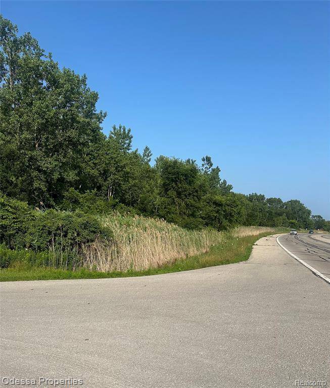 Macomb, MI 48047,000 FARWELL STREET