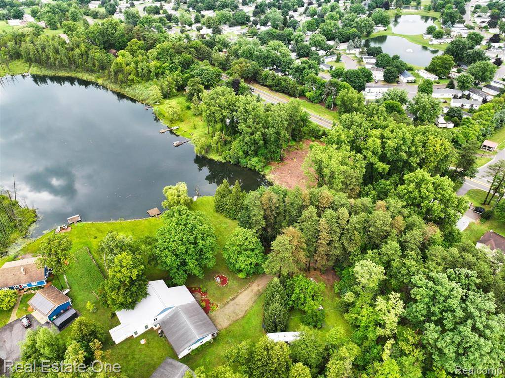 Clarkston, MI 48348,3956 S Sashabaw Road