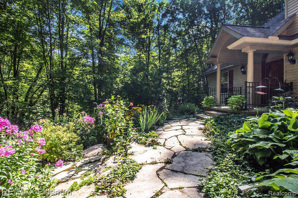 Howell, MI 48843,3456 BEATTIE ROAD