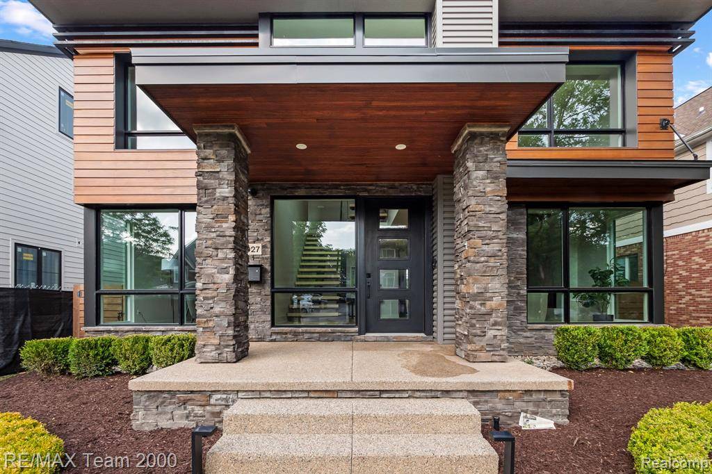 Birmingham, MI 48009,927 Ann Street