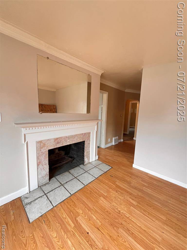 Detroit, MI 48205,15260 Eastburn Street