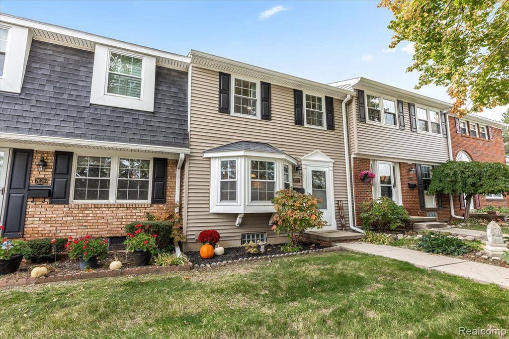 Northville, MI 48167,20287 SILVER SPRING Drive