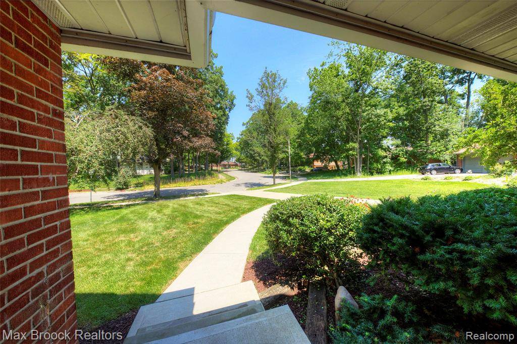 Ann Arbor, MI 48103,1827 Coronada Street