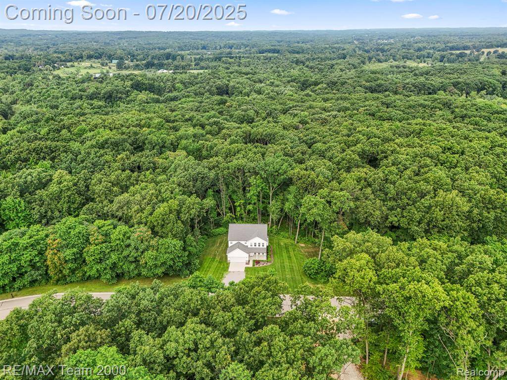 Holly, MI 48442,16255 Catalpa Way