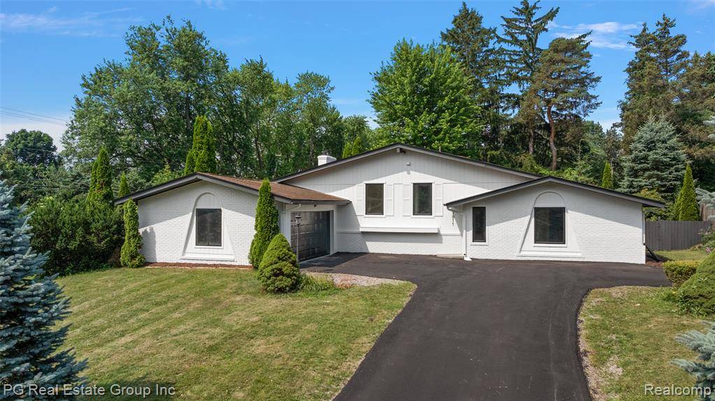Clarkston, MI 48348,7811 Caberfae Trail