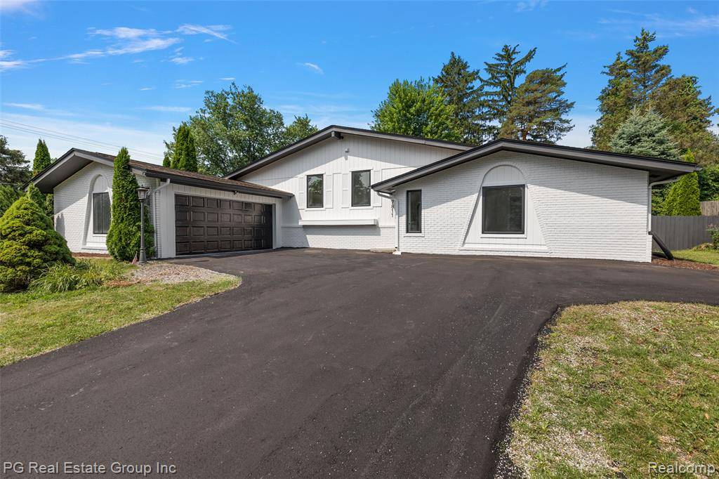 Clarkston, MI 48348,7811 Caberfae Trail