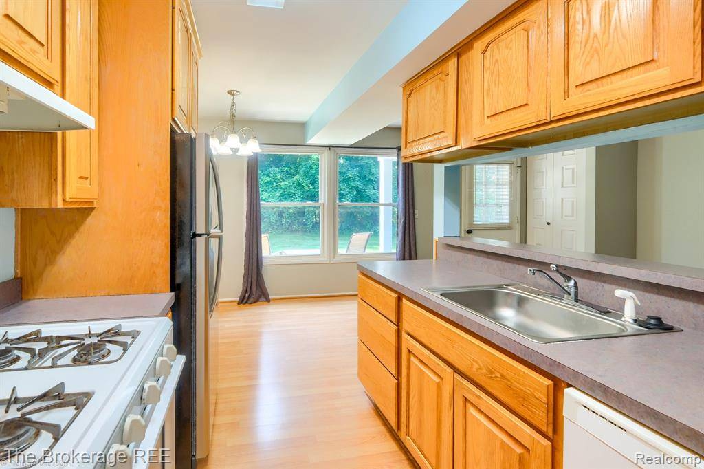 Davison, MI 48423,1393 Hobnail Court