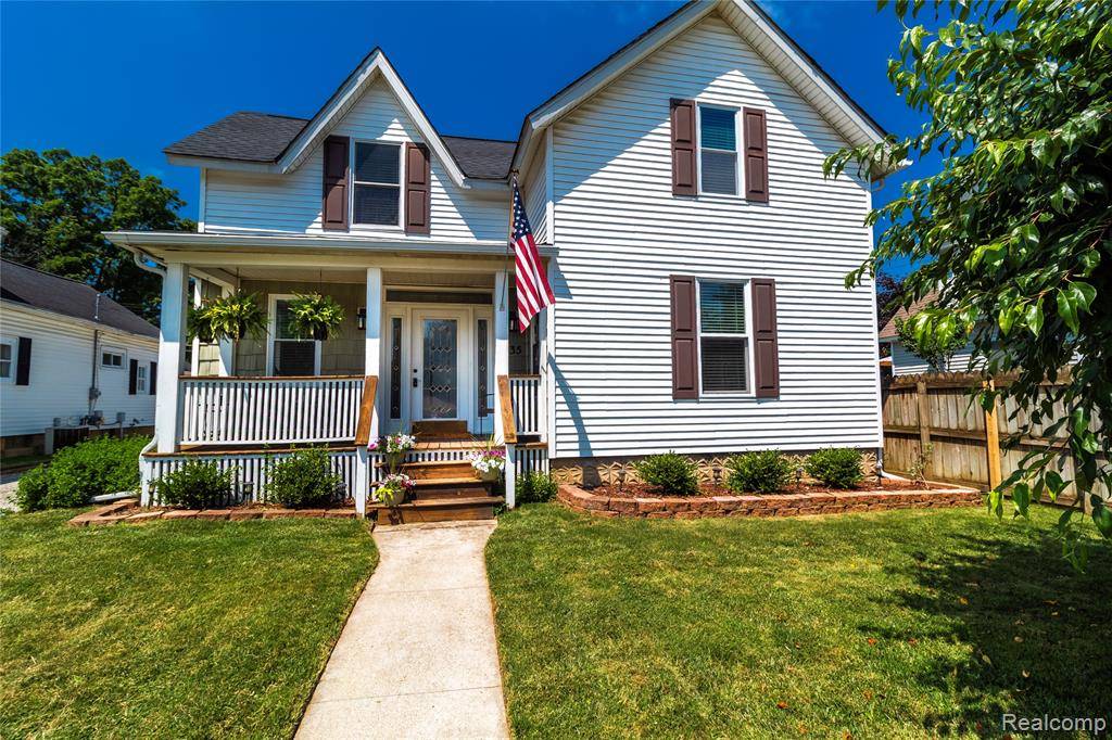 Lapeer, MI 48446,835 N Main Street