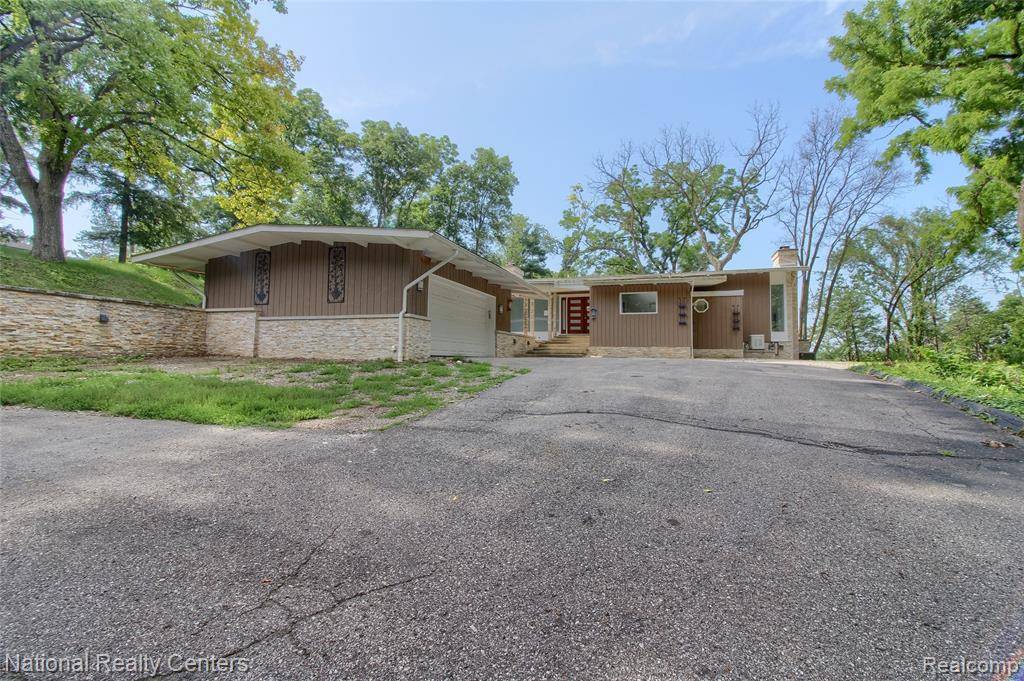 Ann Arbor, MI 48105,341 Corrie Road