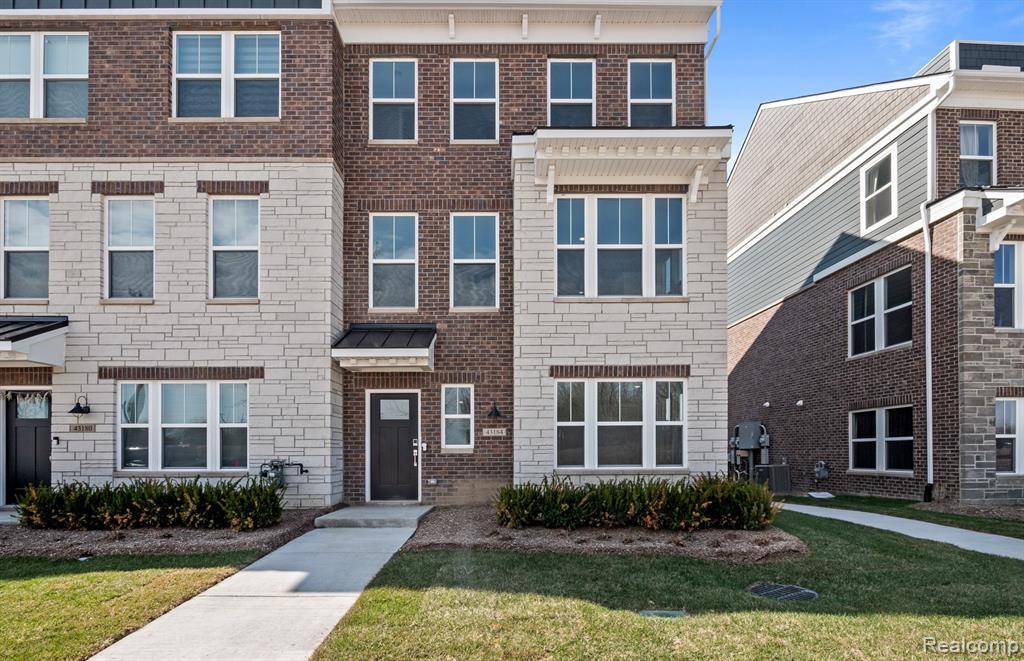 Novi, MI,42979 Atwood Avenue