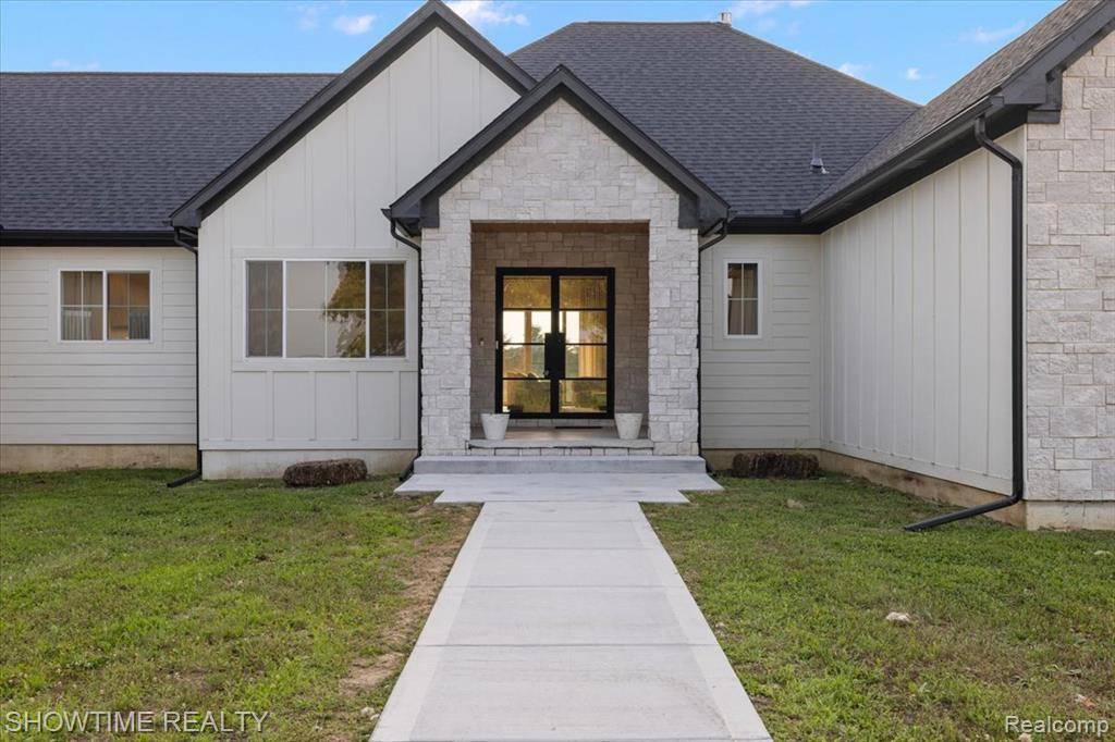 Shelby Twp, MI 48095,65855 Mound Road