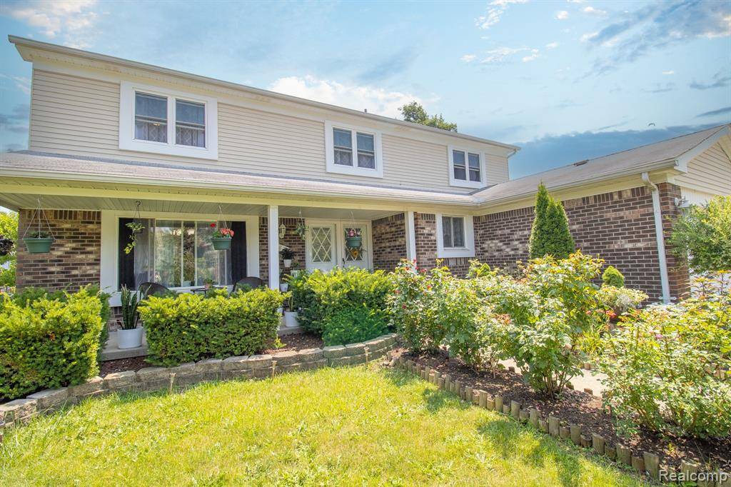 Canton, MI 48187,7878 Capri Drive