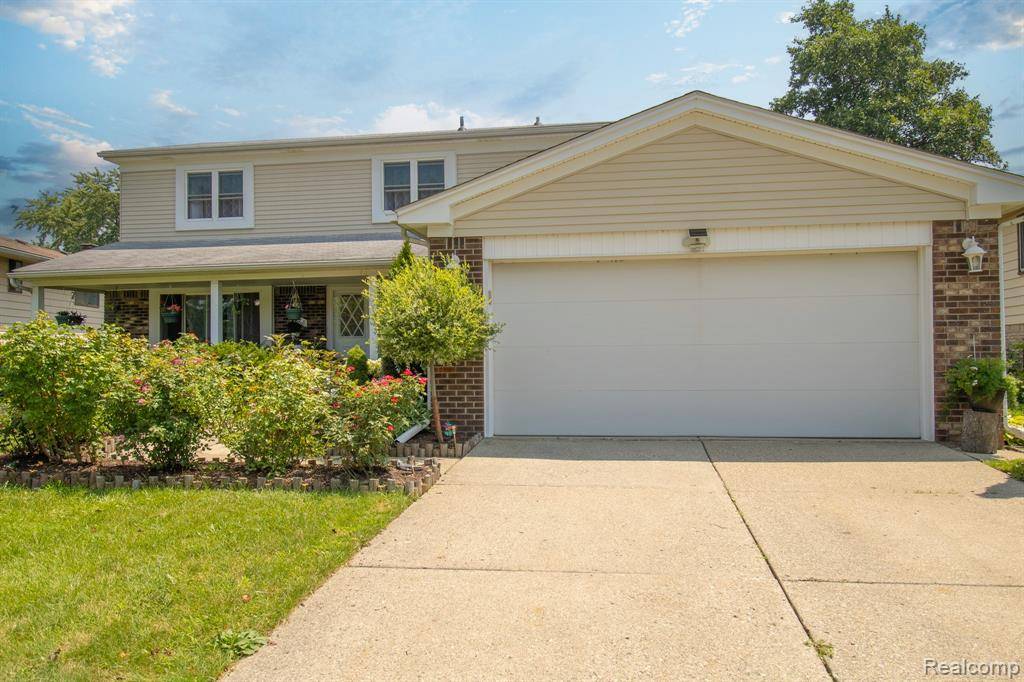 Canton, MI 48187,7878 Capri Drive