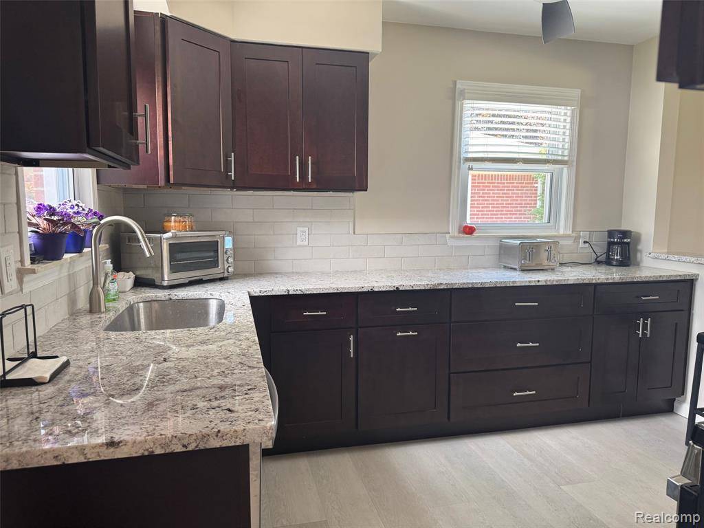 Livonia, MI 48150,28840 Minton Street