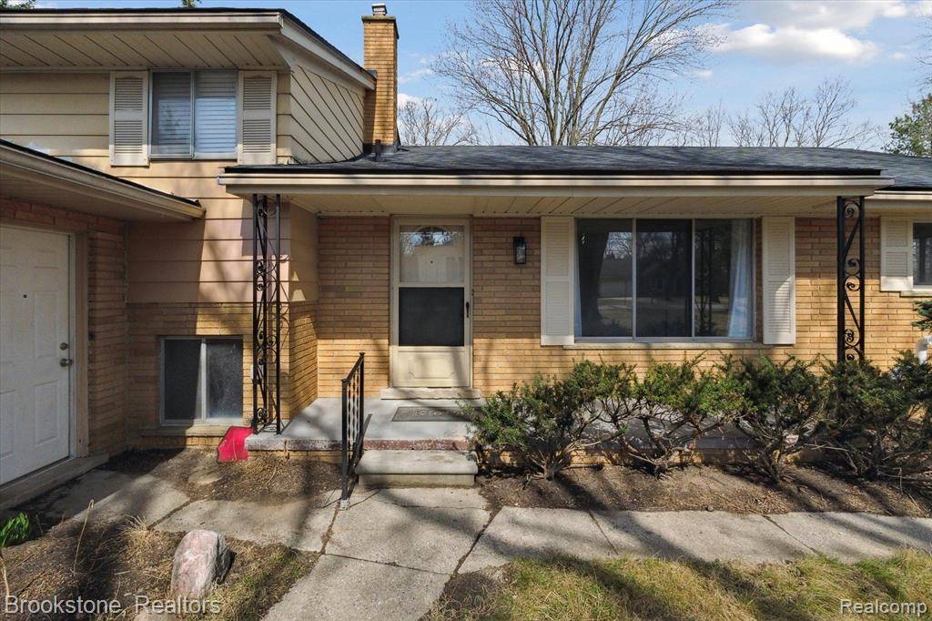 Troy, MI 48085,711 SYLVANWOOD Drive