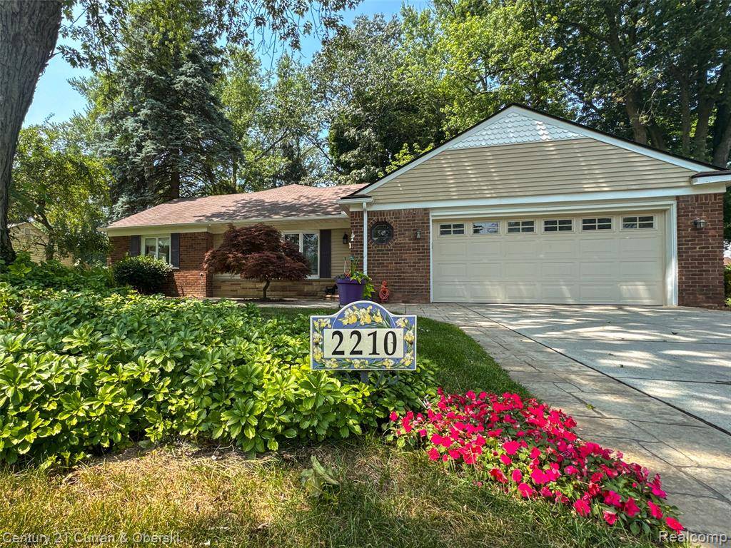 Bloomfield Hills, MI 48302,2210 Lancaster Road