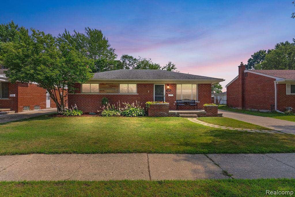 Warren, MI 48092,4588 Fenwick Drive