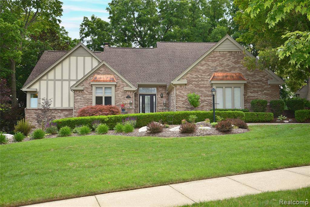 Troy, MI 48098,6514 Shagbark Drive