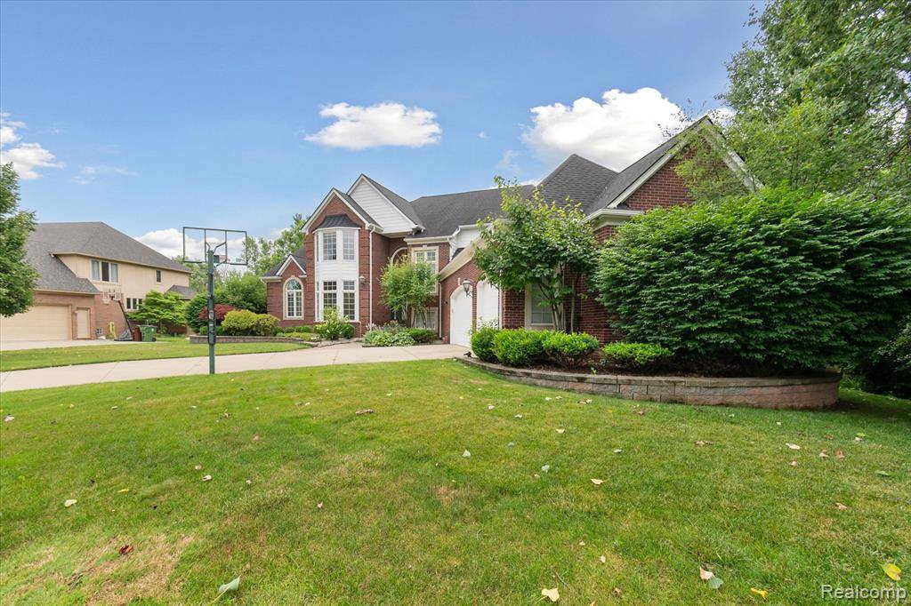 Shelby Twp, MI 48316,2632 Hawthorne S Drive