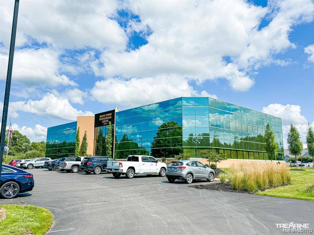 Fenton, MI 48430,14165 N FENTON Road