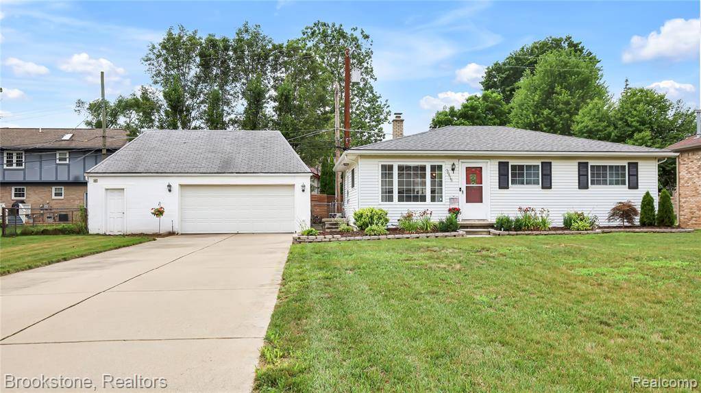Sterling Heights, MI 48313,39419 Augusta Avenue