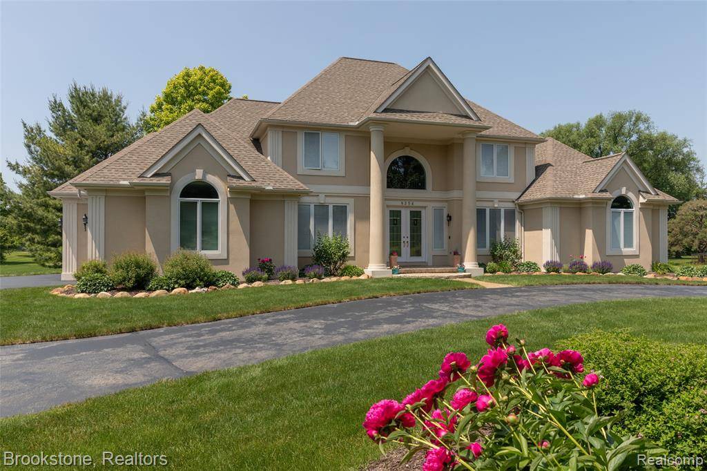 Clarkston, MI 48348,8254 Sashabaw Ridge Drive