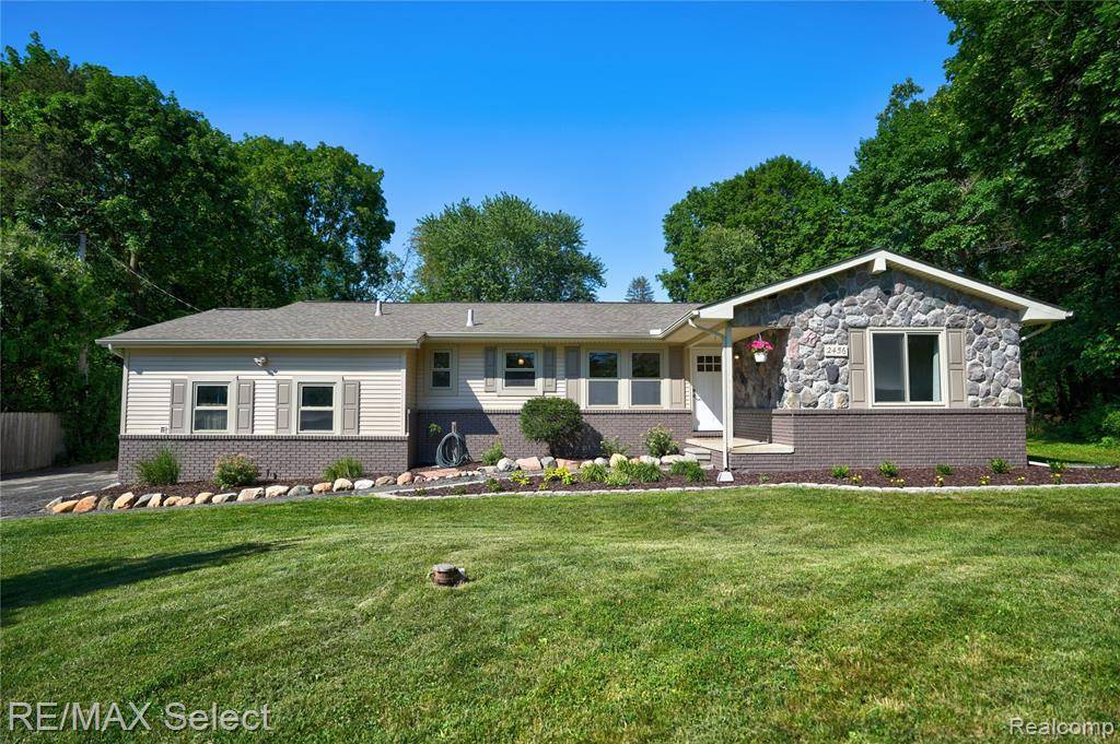 Hartland, MI 48353,2456 N Tipsico Lake Road