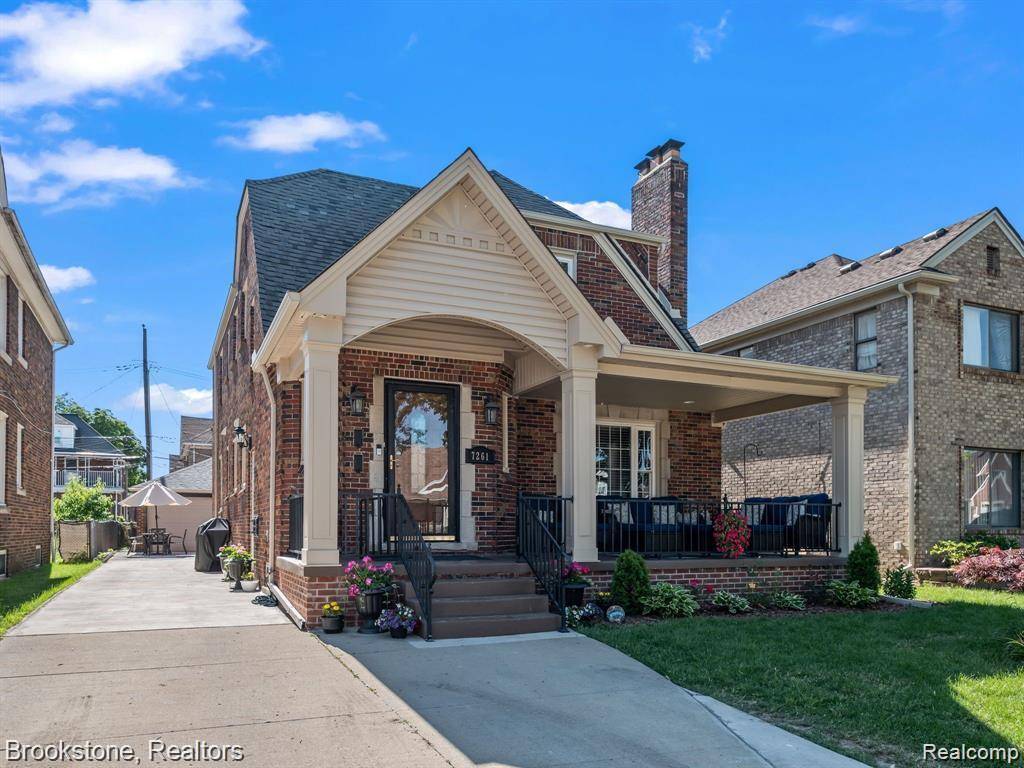 Dearborn, MI 48126,7261 Reuter Street