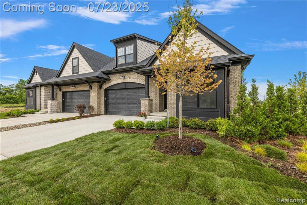 Rochester Hills, MI 48307,2016 Breckenridge Court