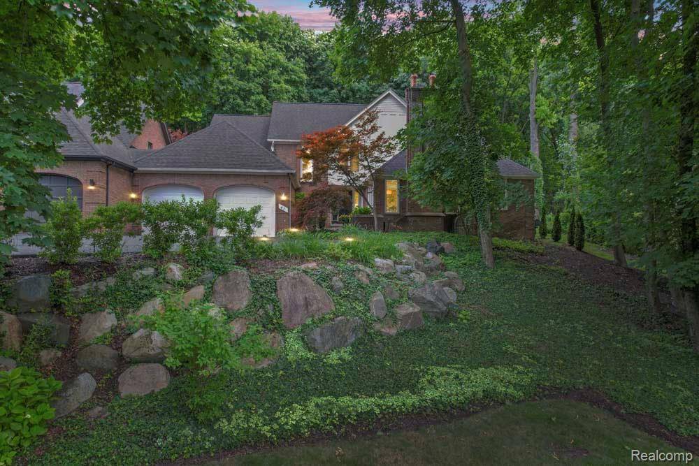 Bloomfield Hills, MI 48304,41 Vaughan Ridge Road