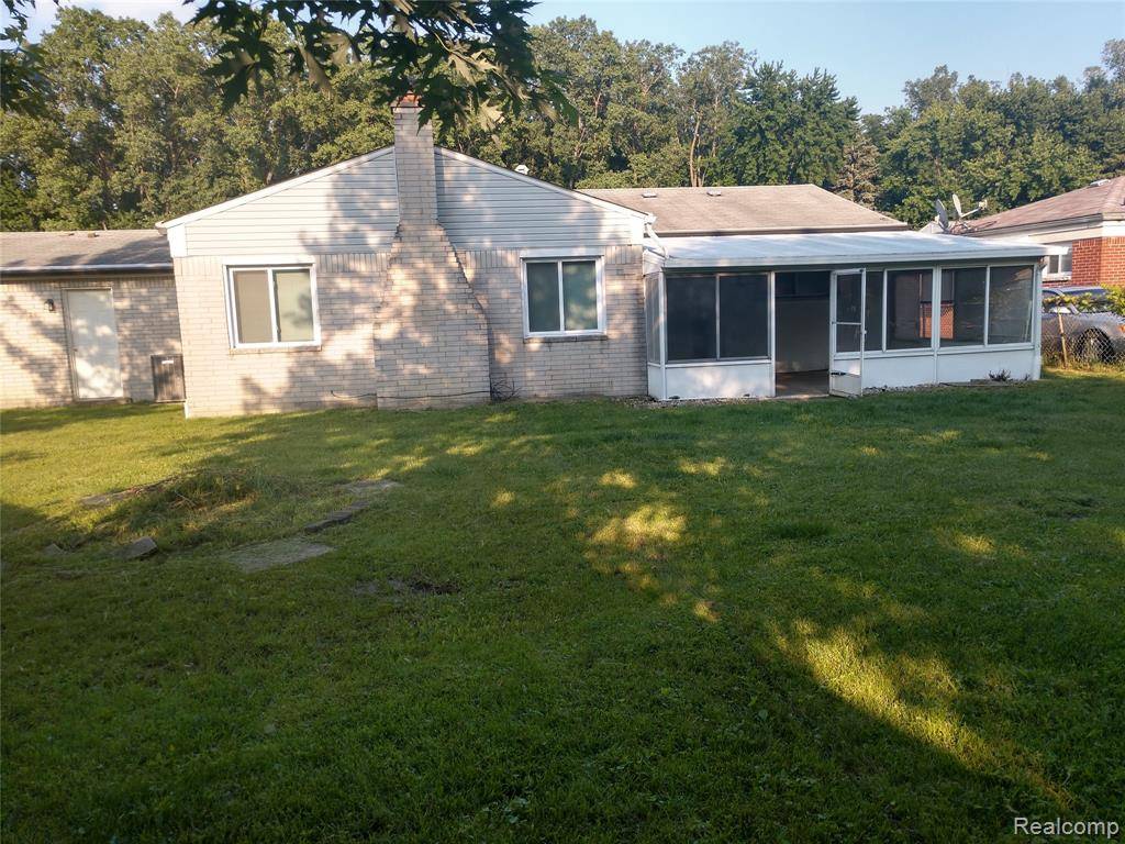 Madison Heights, MI 48071,30469 Winthrop Drive