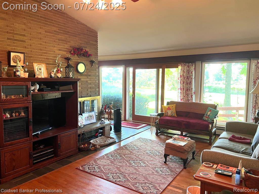 Fenton, MI 48430,10262 Faussett Road