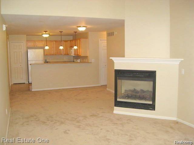 Walled Lake, MI 48390,23102 Alexa