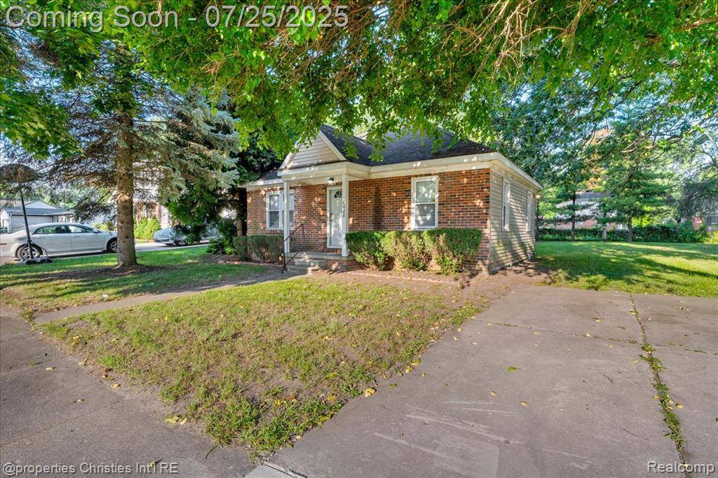 Romulus, MI 48174,6028 Edmund Street