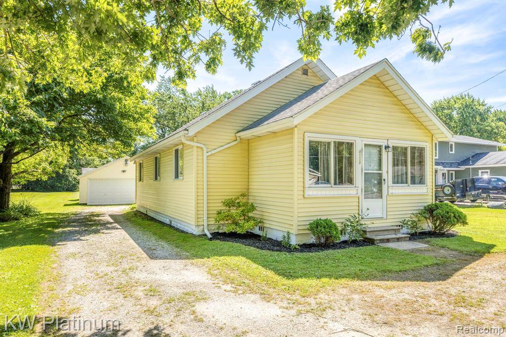 Fort Gratiot, MI 48059,4112 Bonisteel Road
