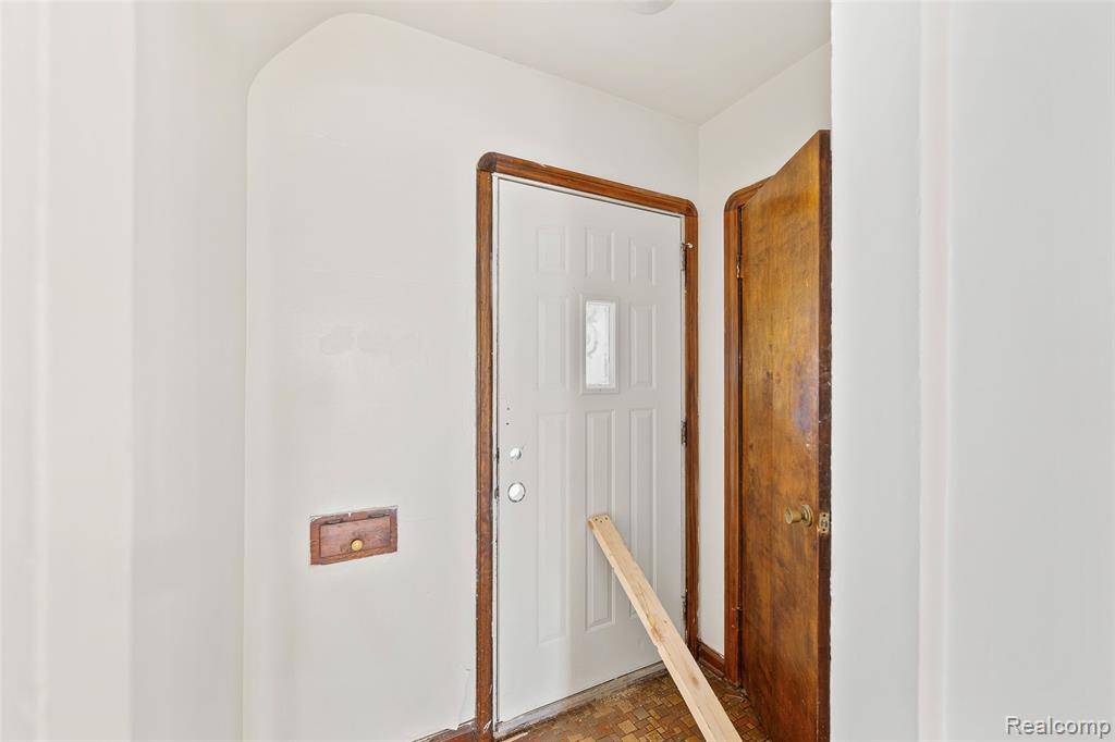 Detroit, MI 48224,9233 MCKINNEY Street