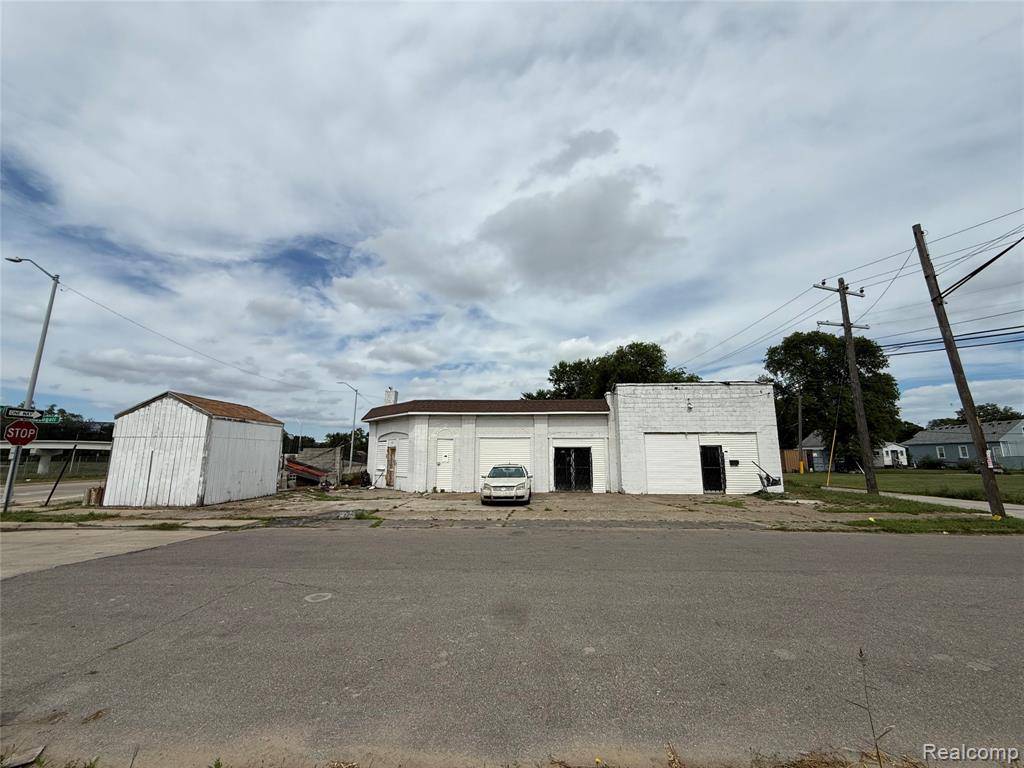 Detroit, MI 48212,3100 E Davison Street