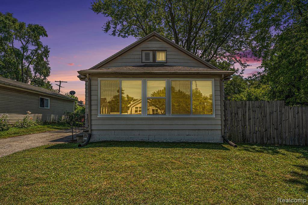 Pontiac, MI 48340,25 W Brooklyn Avenue