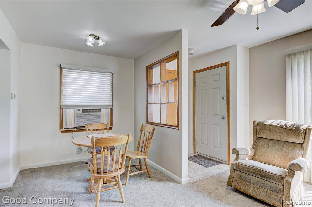 Madison Heights, MI 48071,27707 Brettonwoods Street