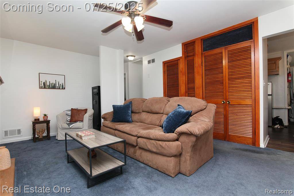 Auburn Hills, MI 48326,2866 James