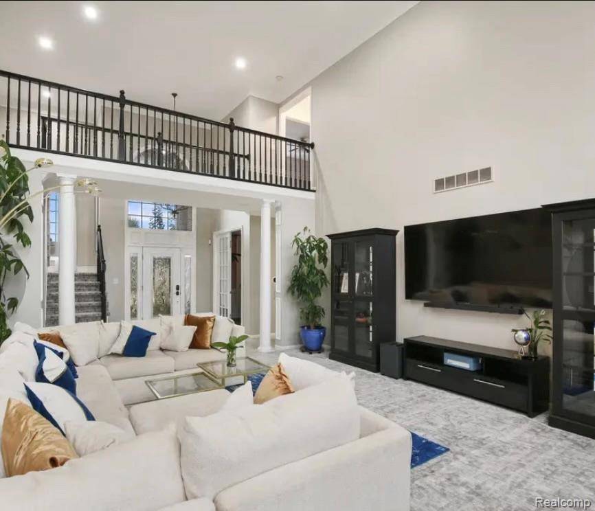 Macomb, MI 48044,50600 Koss Drive