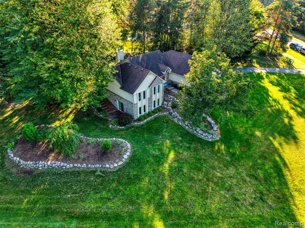 Howell, MI 48843,9516 Placid Way