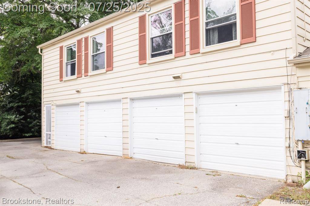 Lake Orion, MI,2644 WILDWOOD