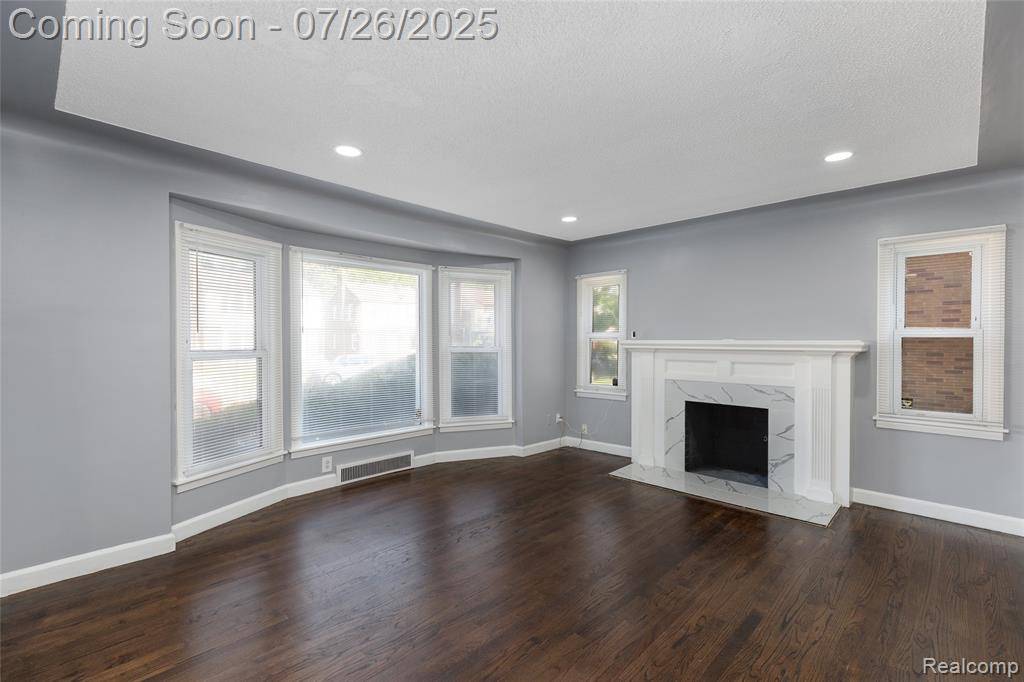Redford, MI 48227,13575 Archdale Street