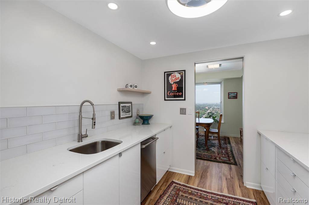 Detroit, MI 48207,1300 E Lafayette