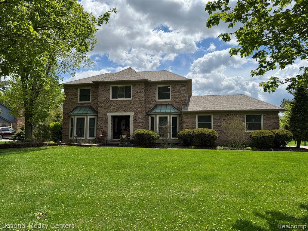 Novi, MI,41315 CARRIAGE HILL Drive
