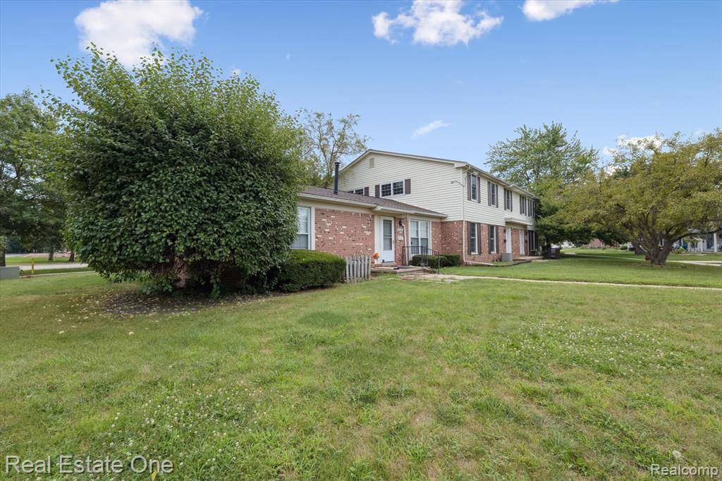 Canton, MI 48187,44407 Newburyport Drive