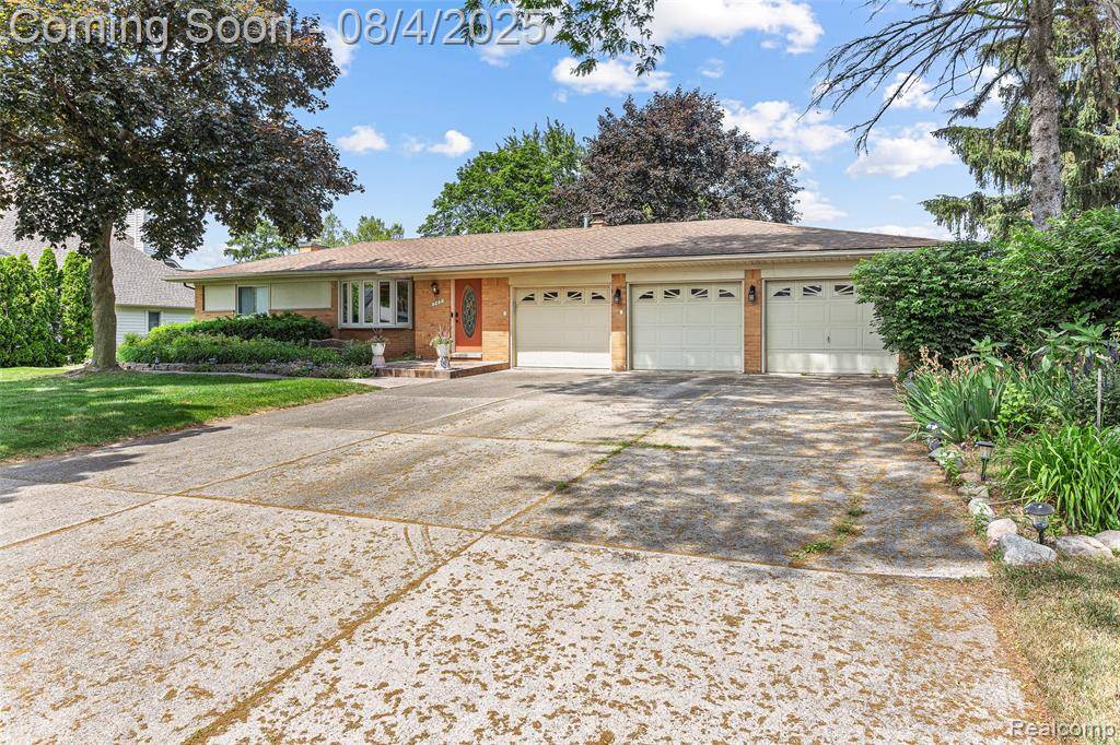 Waterford, MI 48328,345 Beverly Island Drive